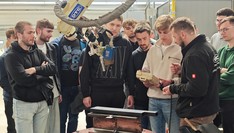 Programowanie i sterowanie robotem za pomocą teach pendanta